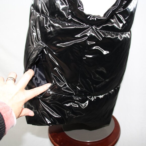 OFFLINE Aerie Women's Shiny Puffer Vest Black Sleeveless Layering Oversized XS - Picture 6 of 10